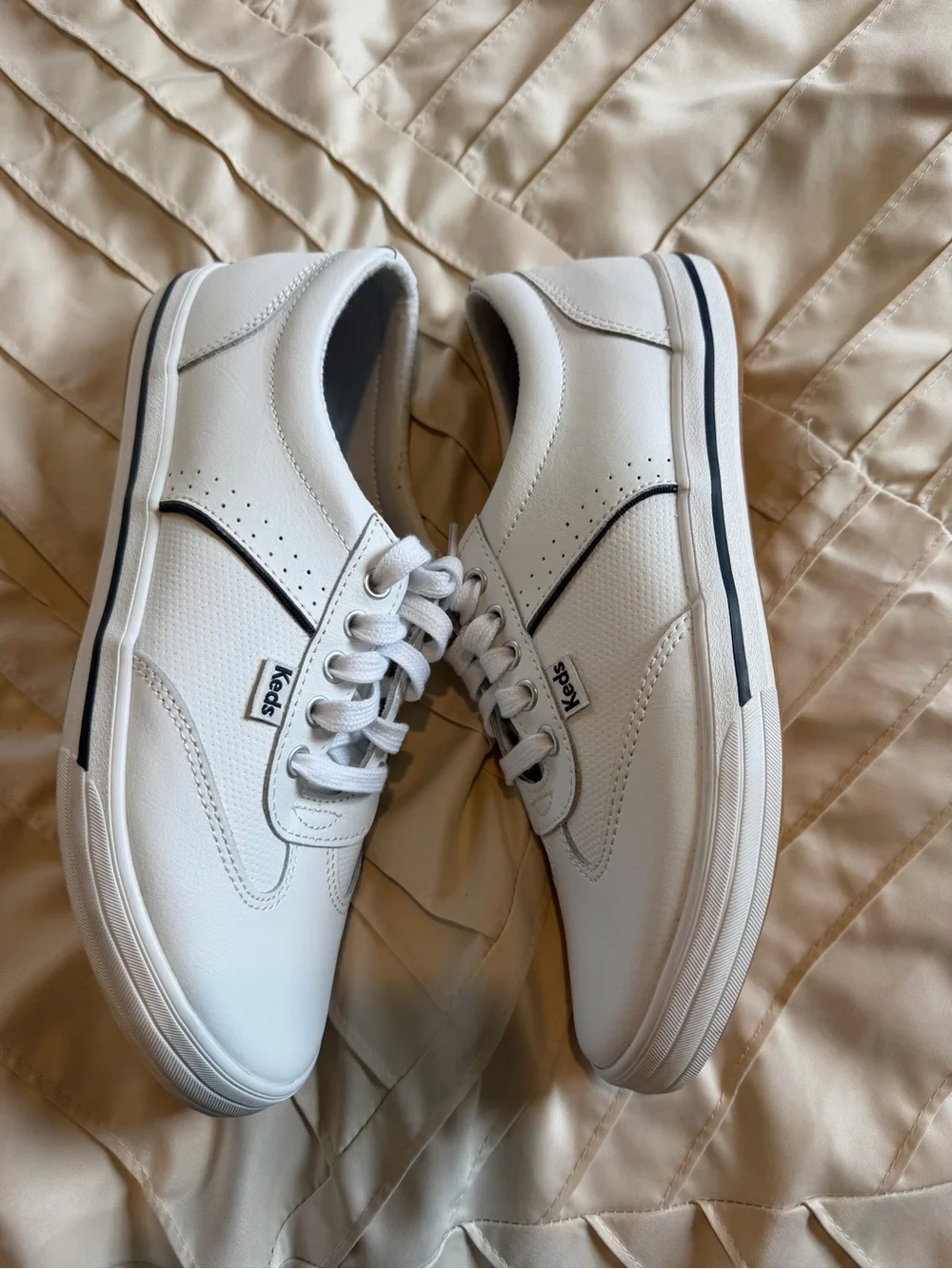 Keds sleek white